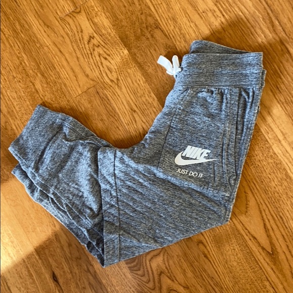Nike Pants - Nike jogger